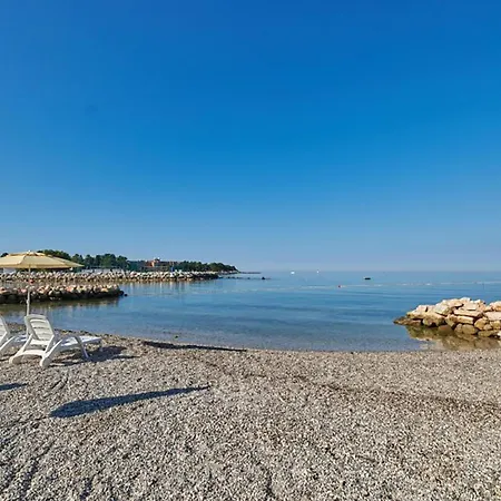 Beautiful Apartment In Umag